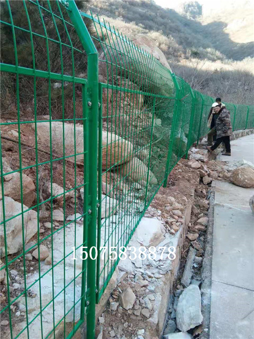 水源地硬隔離圍網(wǎng)